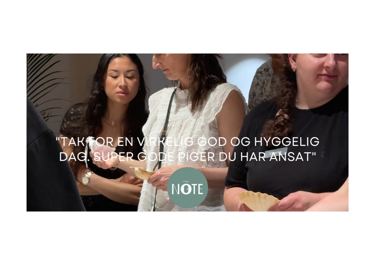 Kundeanmeldelse fra The Note efter firmaarrangement hos Smyk&Hyg hvor medarbejdere deltog i kreativ smykkeworkshop.
